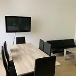 Апартаменты Praktisches Mit Flatscreen Tv
