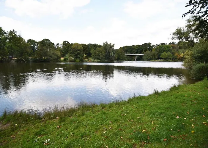 Praktisches Mit Flatscreen Tv Leverkusen