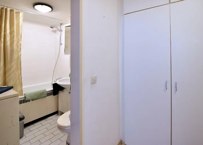 Praktisches Mit Flatscreen Tv