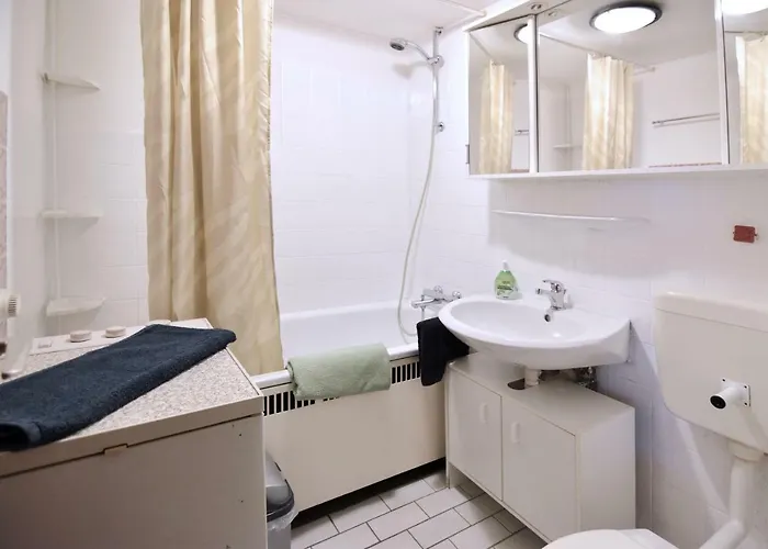 Praktisches Mit Flatscreen Tv